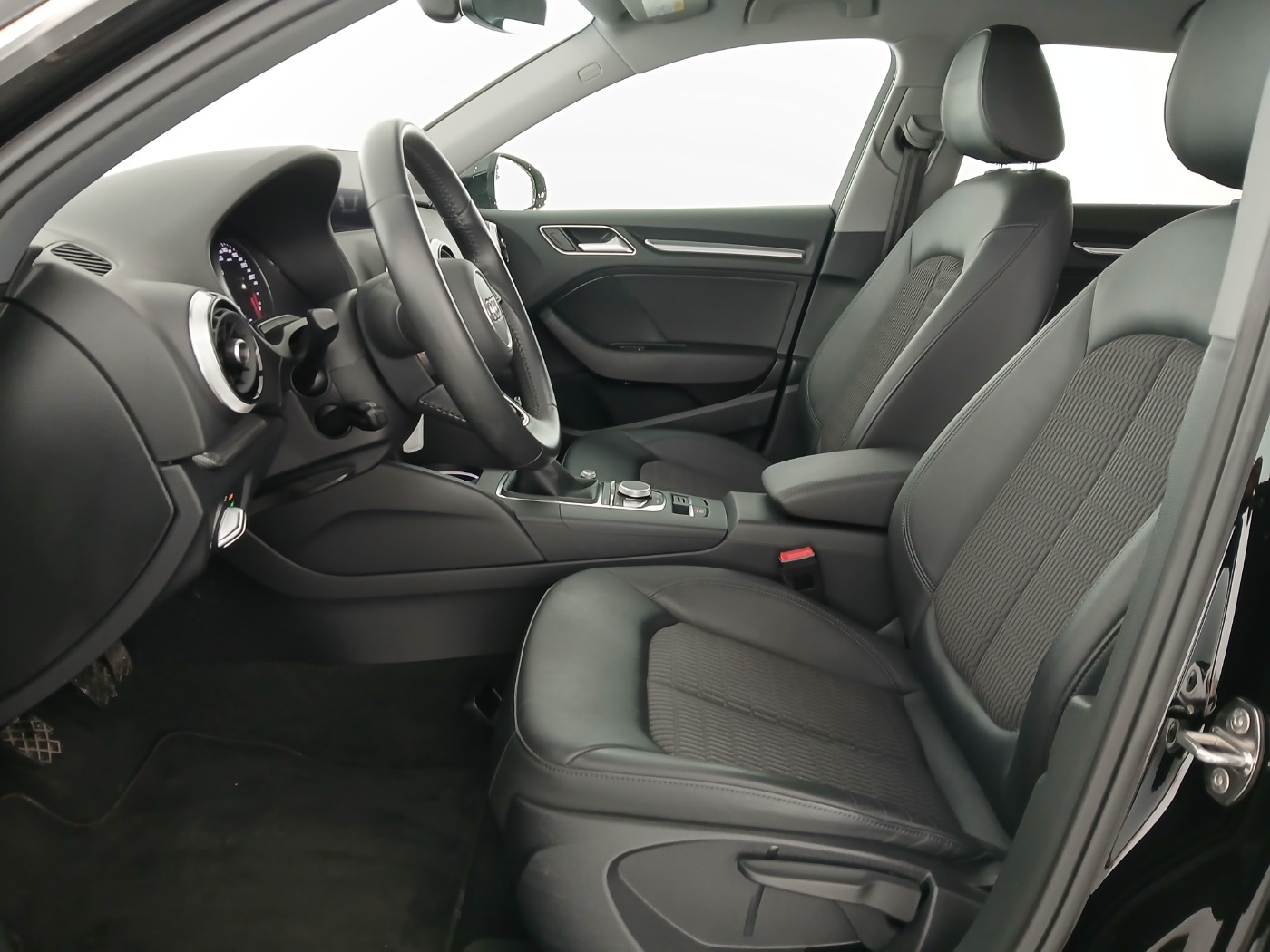 Audi A3 Sportback 1.0 TFSI SB | Bild 14 von 28