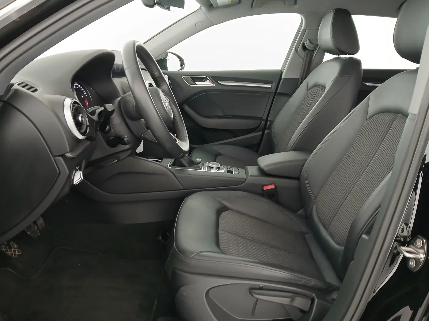 Audi A3 Sportback 1.0 TFSI SB | Bild 14 von 28