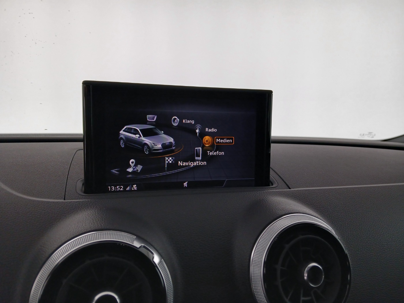 Audi A3 Sportback 1.0 TFSI SB | Bild 21 von 28