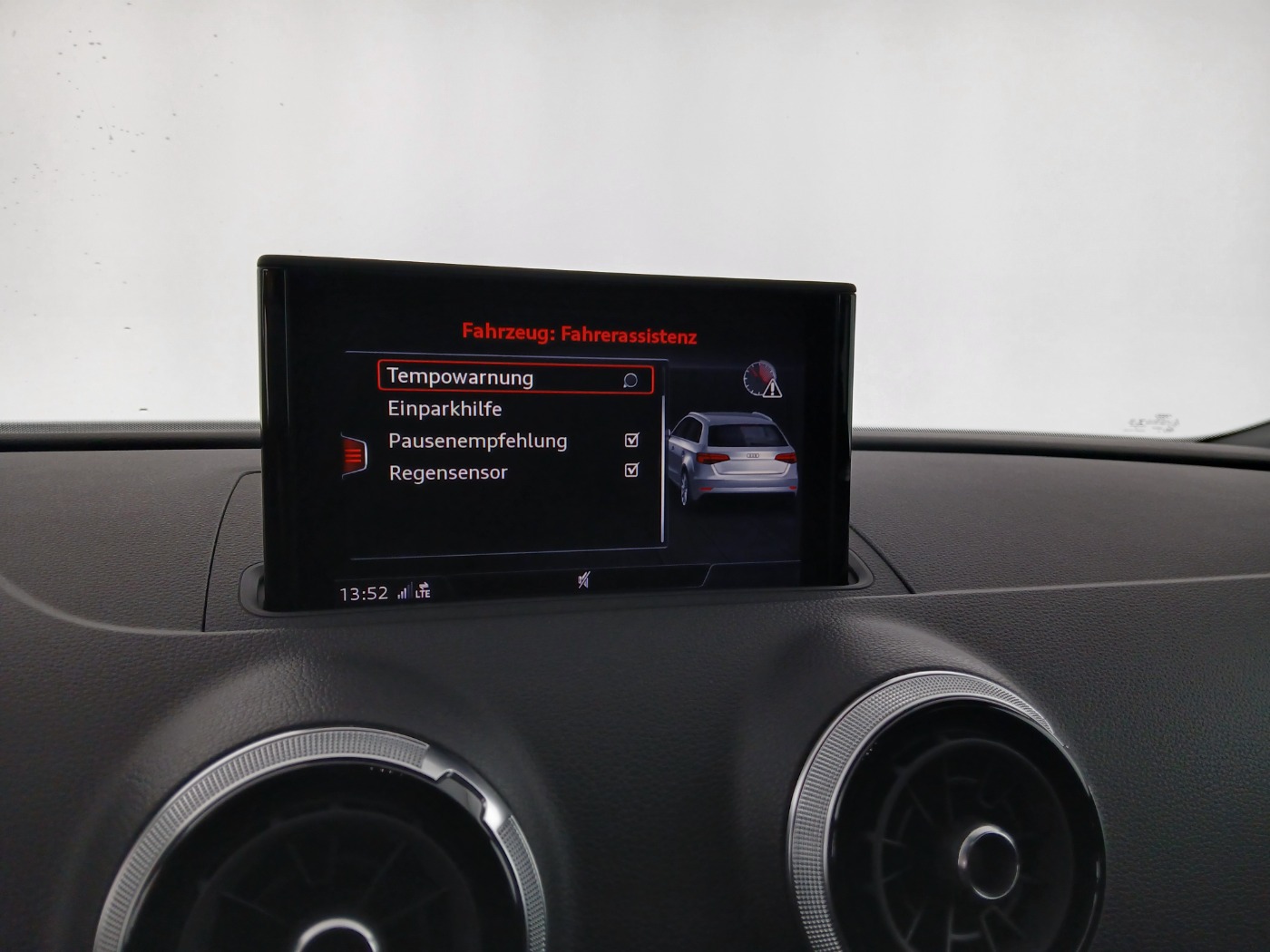 Audi A3 Sportback 1.0 TFSI SB | Bild 22 von 28