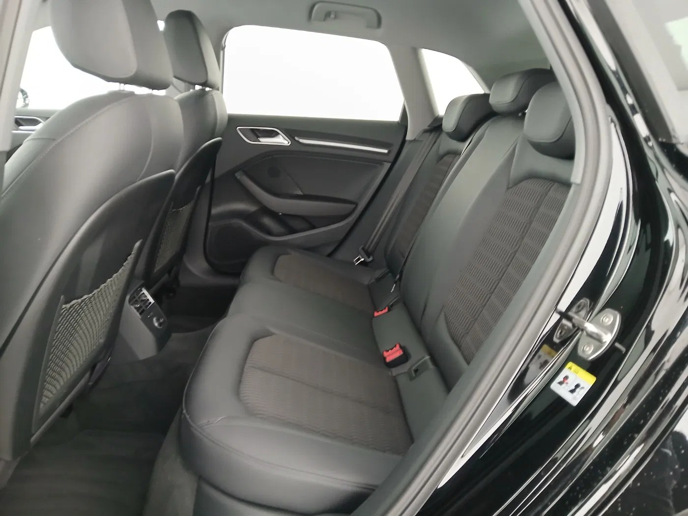 Audi A3 Sportback 1.0 TFSI SB | Bild 27 von 28