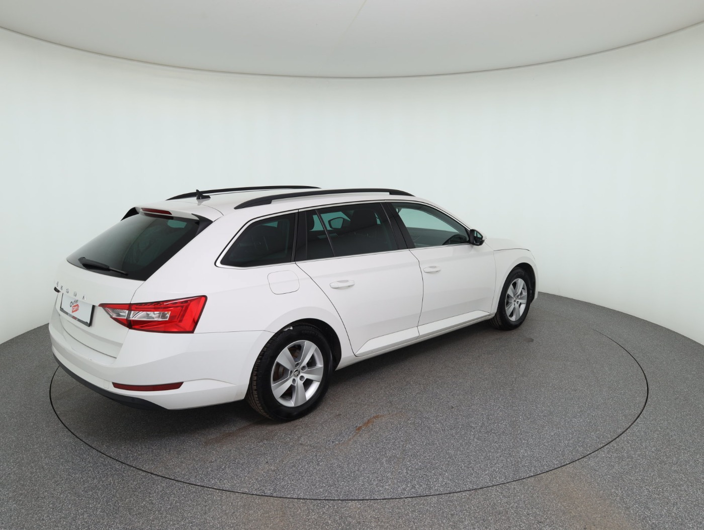 Skoda Superb Combi 2.0 TDI Ambition | Bild 6 von 30