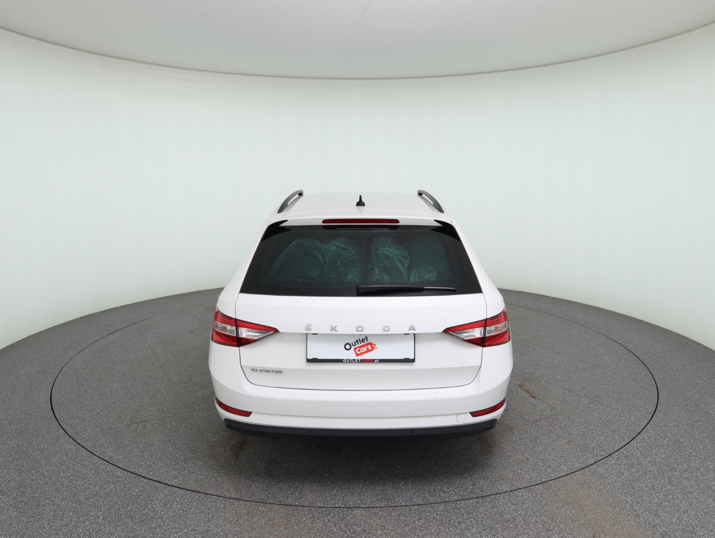 Skoda Superb Combi 2.0 TDI Ambition | Bild 7 von 30