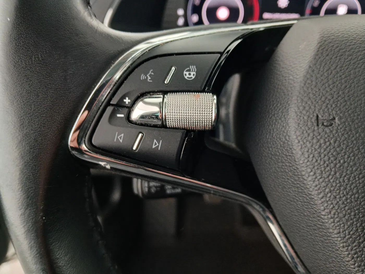 Skoda Superb Combi 2.0 TDI Ambition | Bild 17 von 30