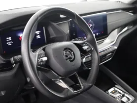 Skoda OCTAVIA TDI DSG | Thumbnail 14 von 28