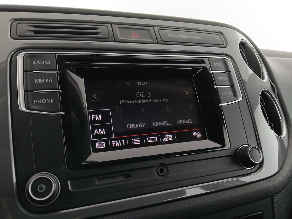 VW Tiguan 1.4 TSI BlueMotion | Bild 22 von 27