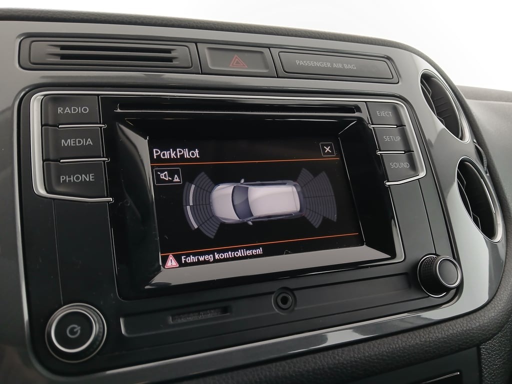 VW Tiguan 1.4 TSI BlueMotion | Bild 23 von 27