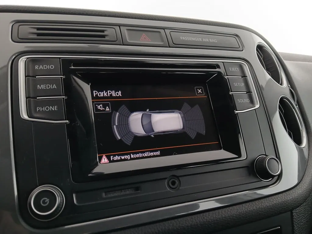 VW Tiguan 1.4 TSI BlueMotion | Bild 23 von 27