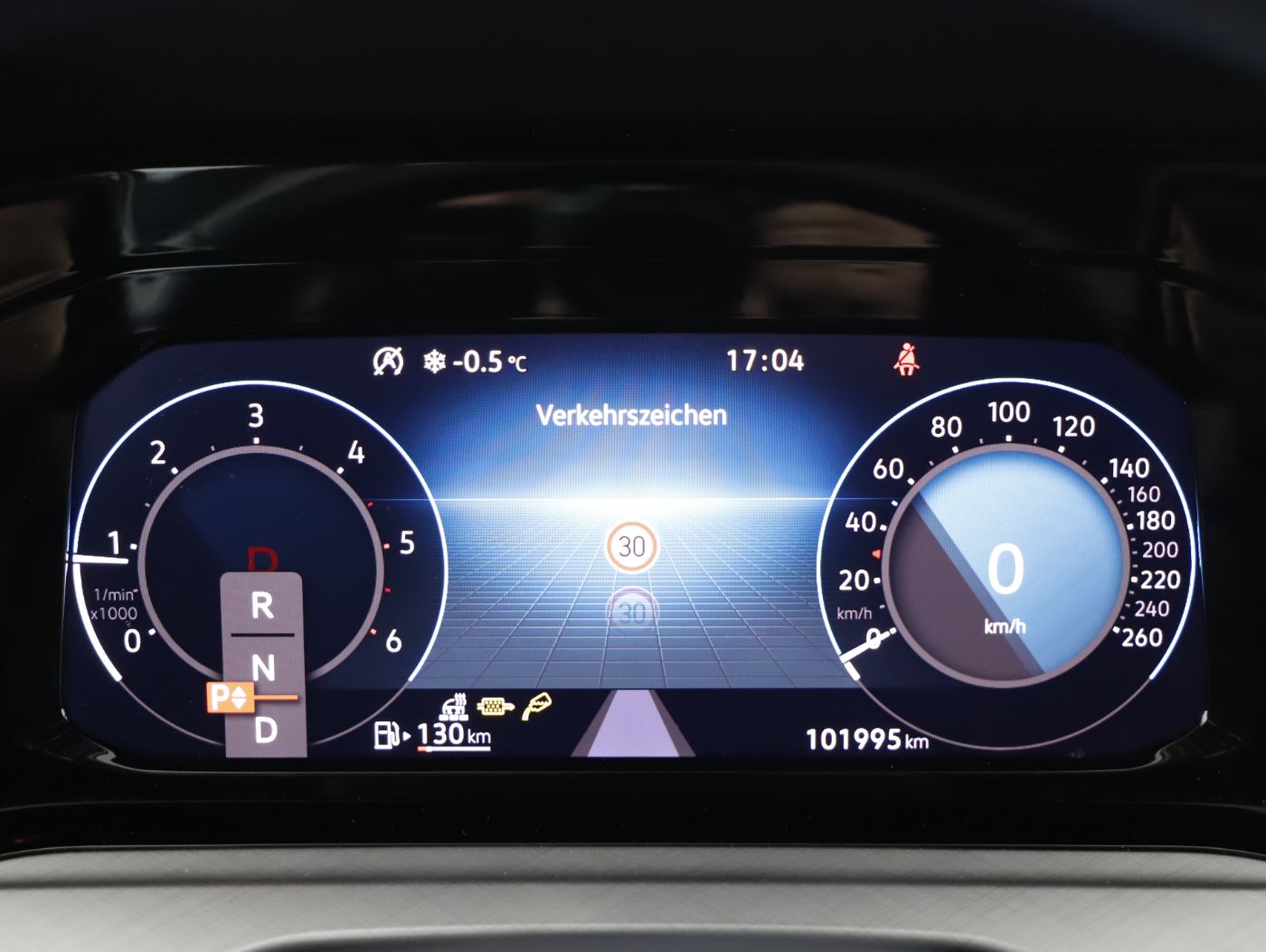 VW Golf VIII 2.0 TDI Life DSG | Bild 16 von 22