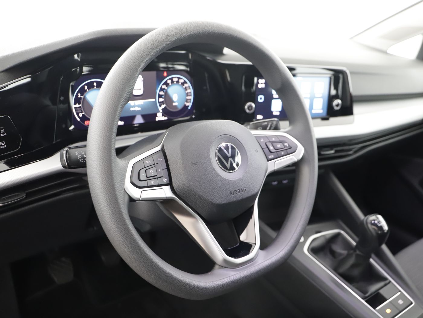 VW Golf VIII 1.0 TSI Rabbit | Bild 11 von 24