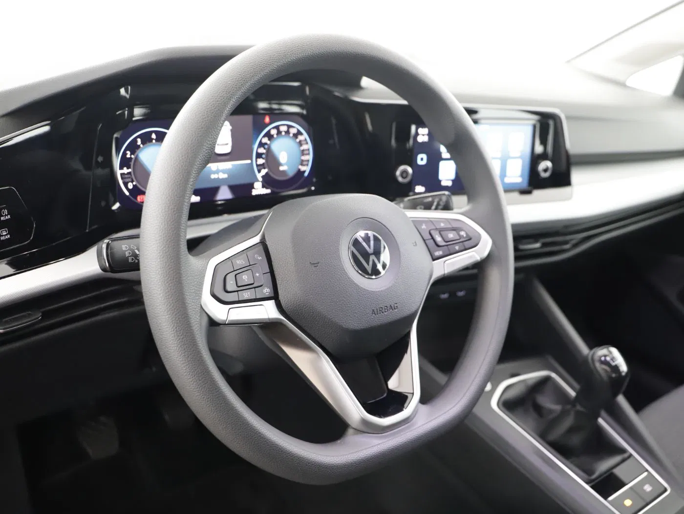 VW Golf VIII 1.0 TSI Rabbit | Bild 11 von 24