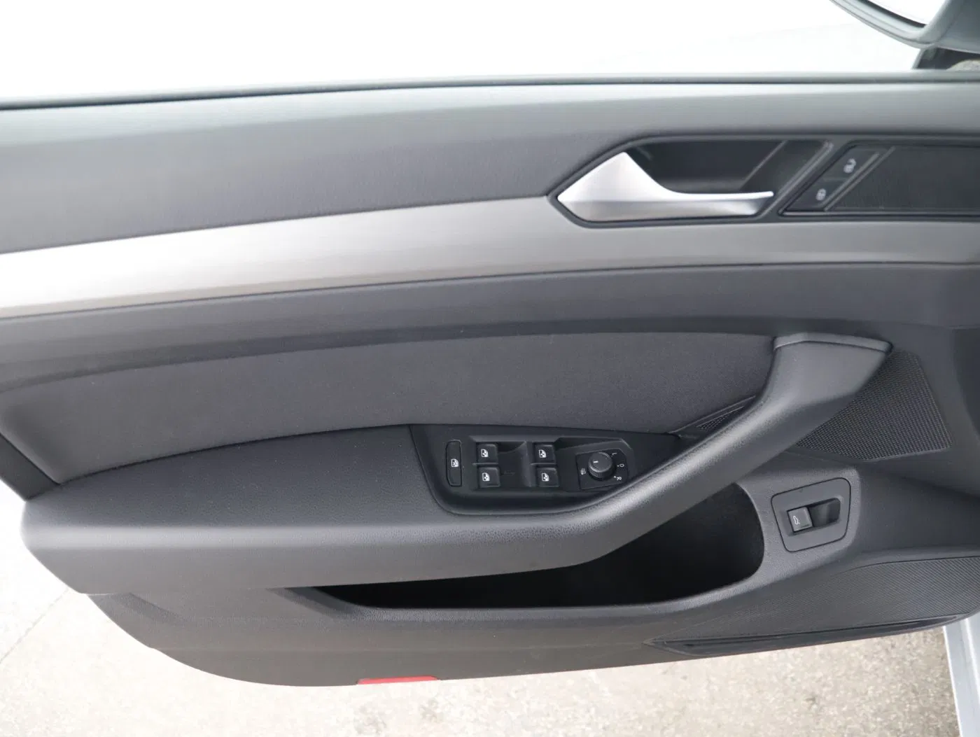 VW Passat Variant 2.0 TDI BMT | Bild 9 von 24