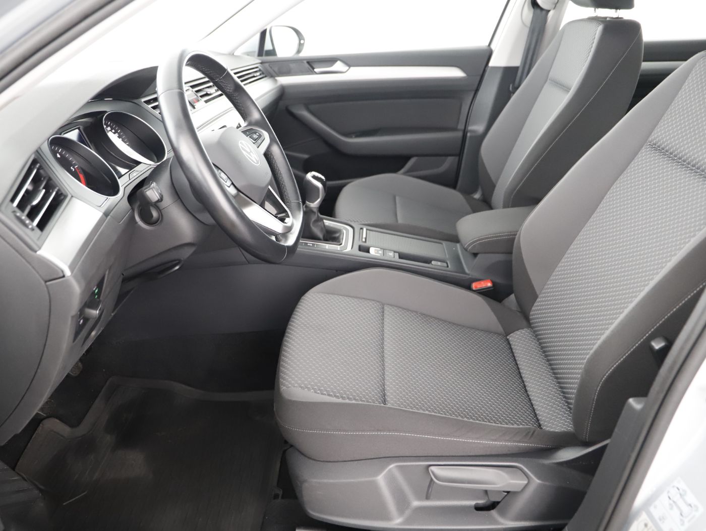 VW Passat Variant 2.0 TDI BMT | Bild 11 von 24