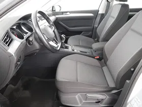 VW Passat Variant 2.0 TDI BMT | Thumbnail 11 von 24