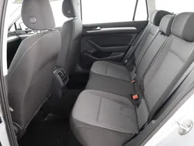 VW Passat Variant 2.0 TDI BMT | Thumbnail 12 von 24