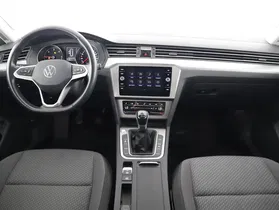 VW Passat Variant 2.0 TDI BMT | Thumbnail 13 von 24
