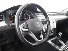 VW Passat Variant 2.0 TDI BMT | Thumbnail 14 von 24