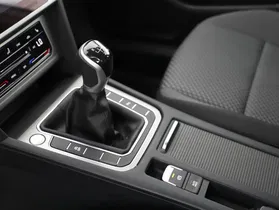 VW Passat Variant 2.0 TDI BMT | Thumbnail 17 von 24