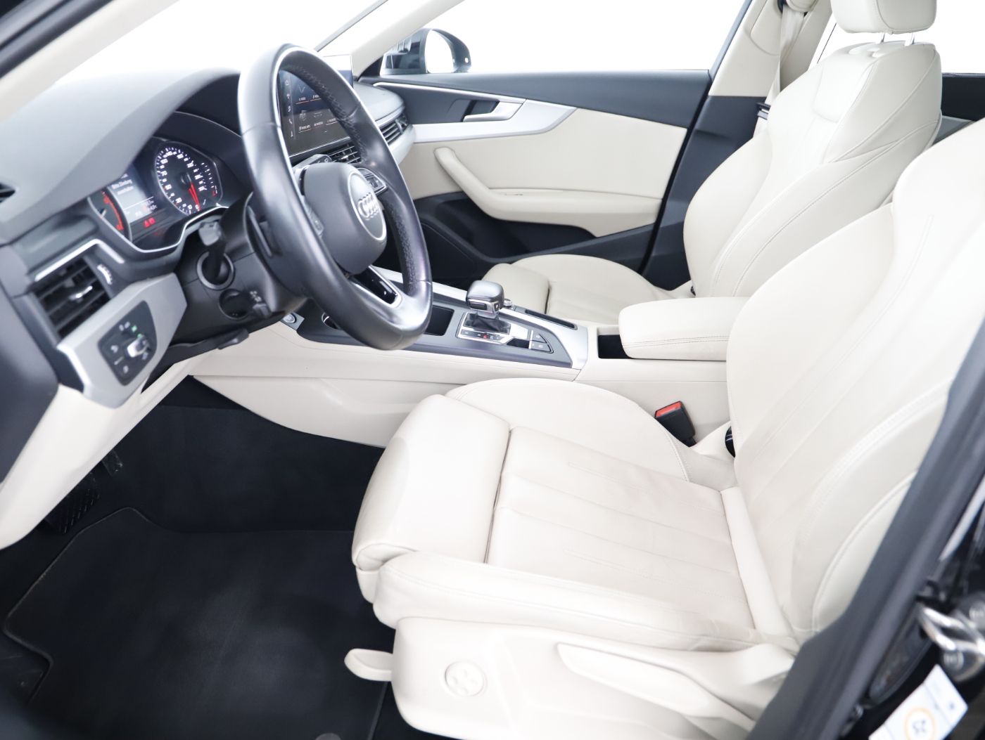 Audi A4 Avant 30 TDI Aut. | Bild 12 von 28