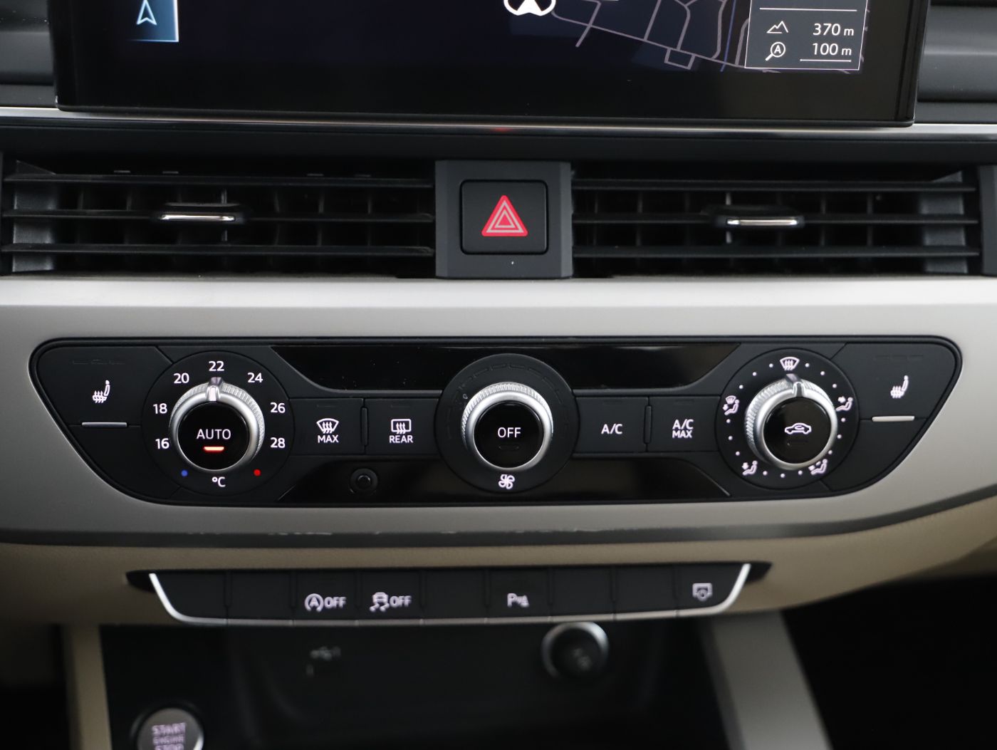 Audi A4 Avant 30 TDI Aut. | Bild 24 von 28