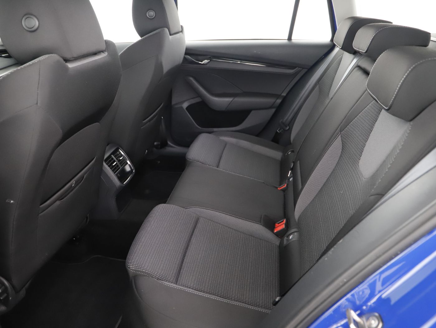 Skoda Octavia Combi 2.0 TDI Amb. | Bild 15 von 24