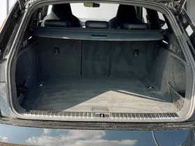 Audi e-tron S quattro | Thumbnail 23 von 28