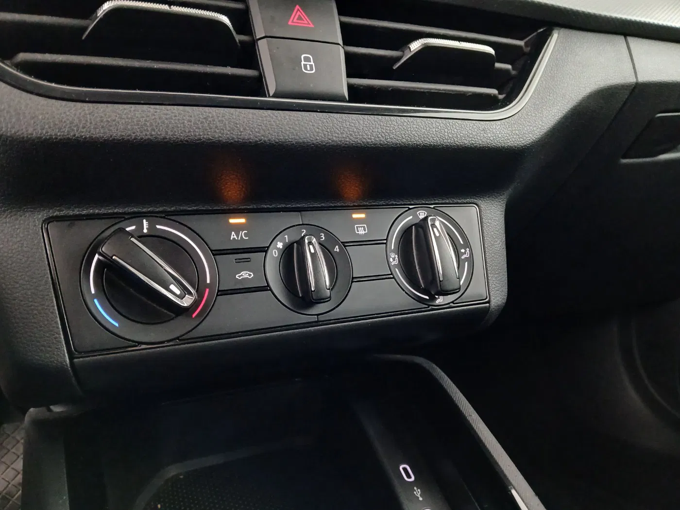 Skoda Scala 1.0 TSI Sport | Bild 25 von 28