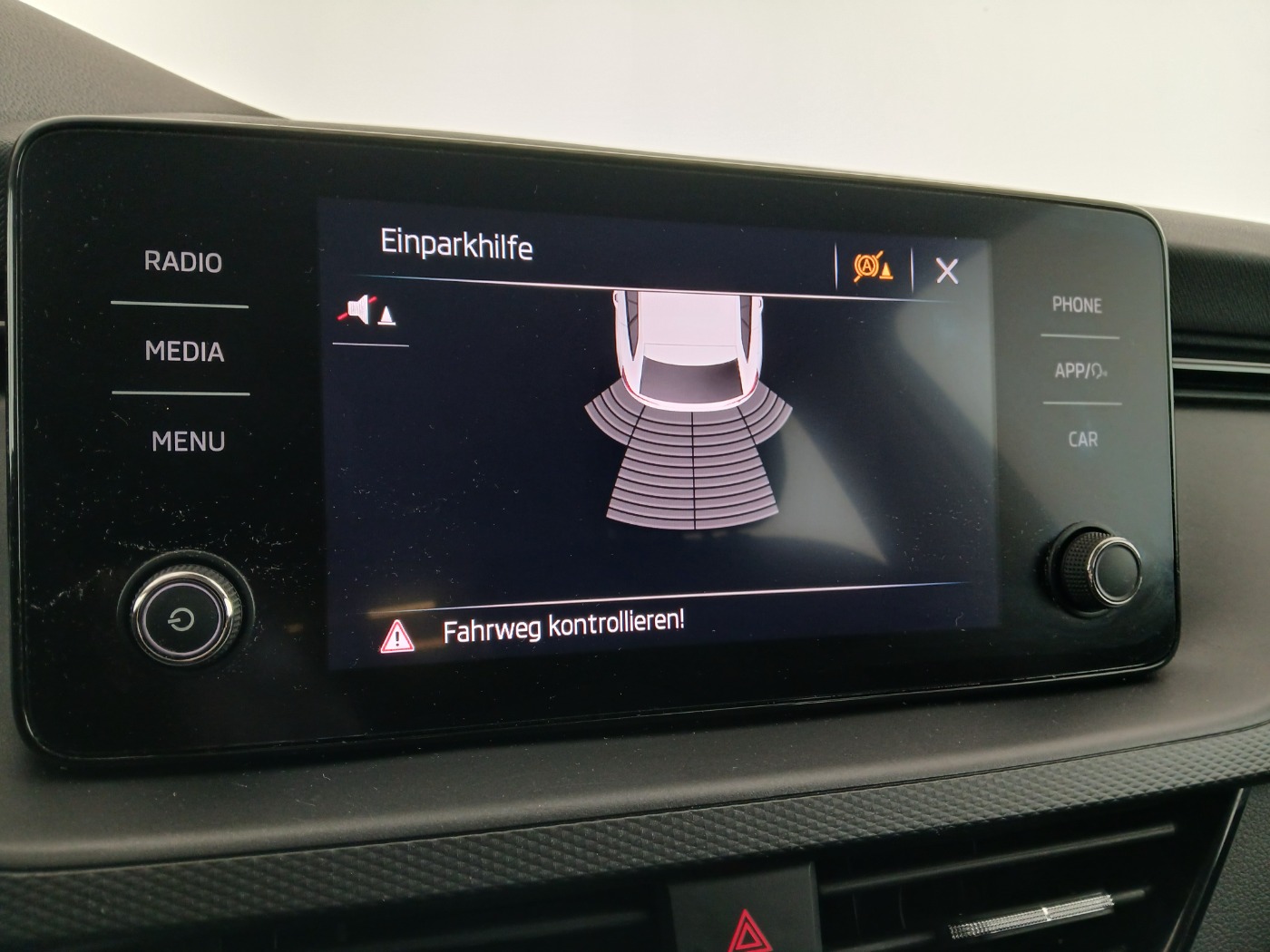 Skoda Scala 1.0 TSI Sport | Bild 22 von 28