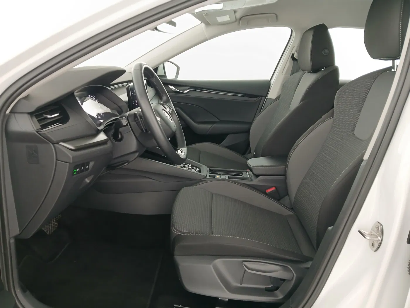 Skoda Octavia Combi 2.0 TDI Ambition | Bild 14 von 28