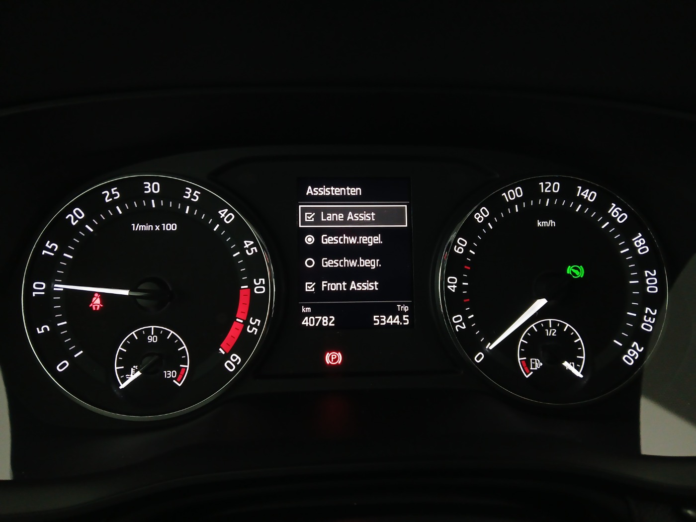 Skoda Octavia Combi 2.0 TDI Ambition | Bild 16 von 28