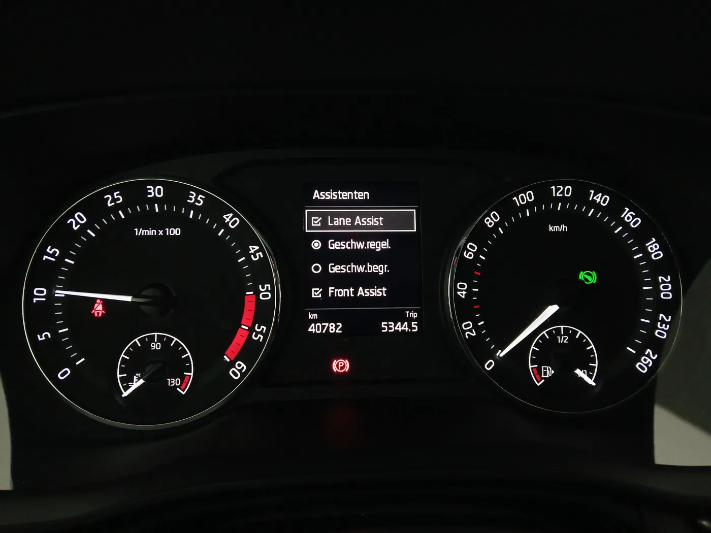 Skoda Octavia Combi 2.0 TDI Ambition | Bild 16 von 28