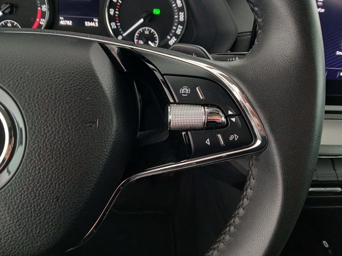 Skoda Octavia Combi 2.0 TDI Ambition | Bild 19 von 28