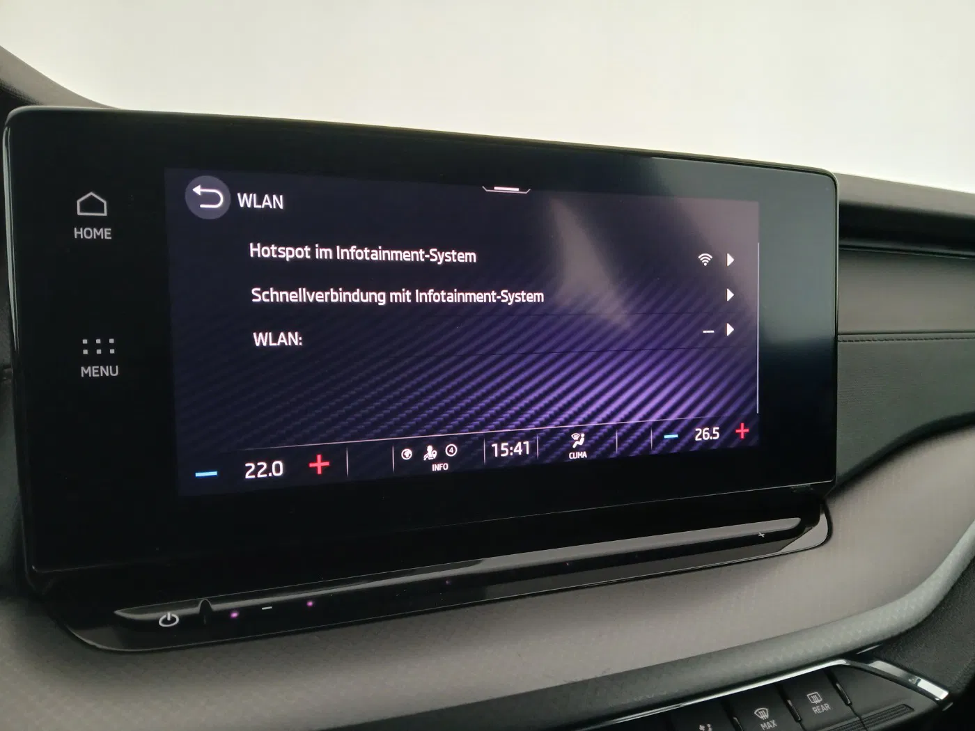 Skoda Octavia Combi 2.0 TDI Ambition | Bild 24 von 28