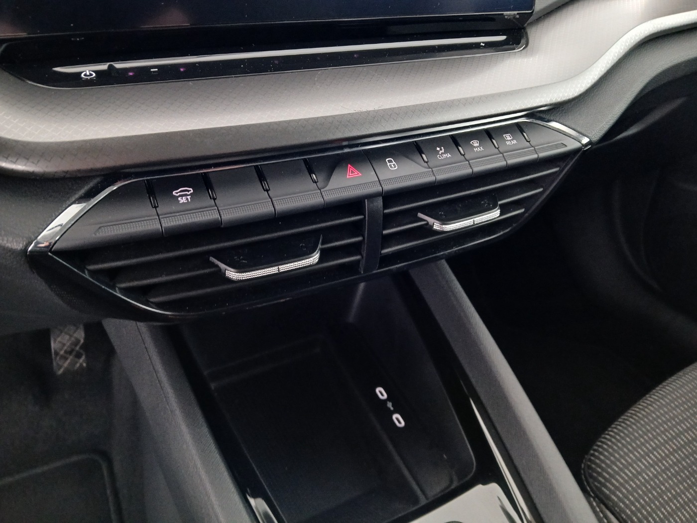 Skoda Octavia Combi 2.0 TDI Ambition | Bild 25 von 28