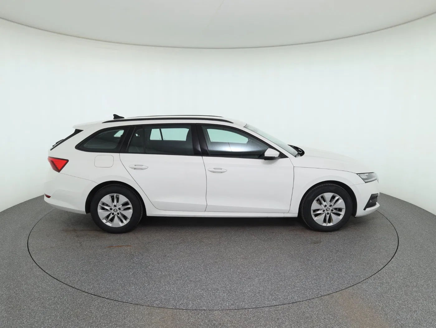 Skoda Octavia Combi 2.0 TDI Ambition | Bild 5 von 28