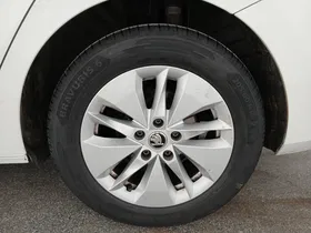 Skoda Octavia Combi 2.0 TDI Ambition | Thumbnail 10 von 28