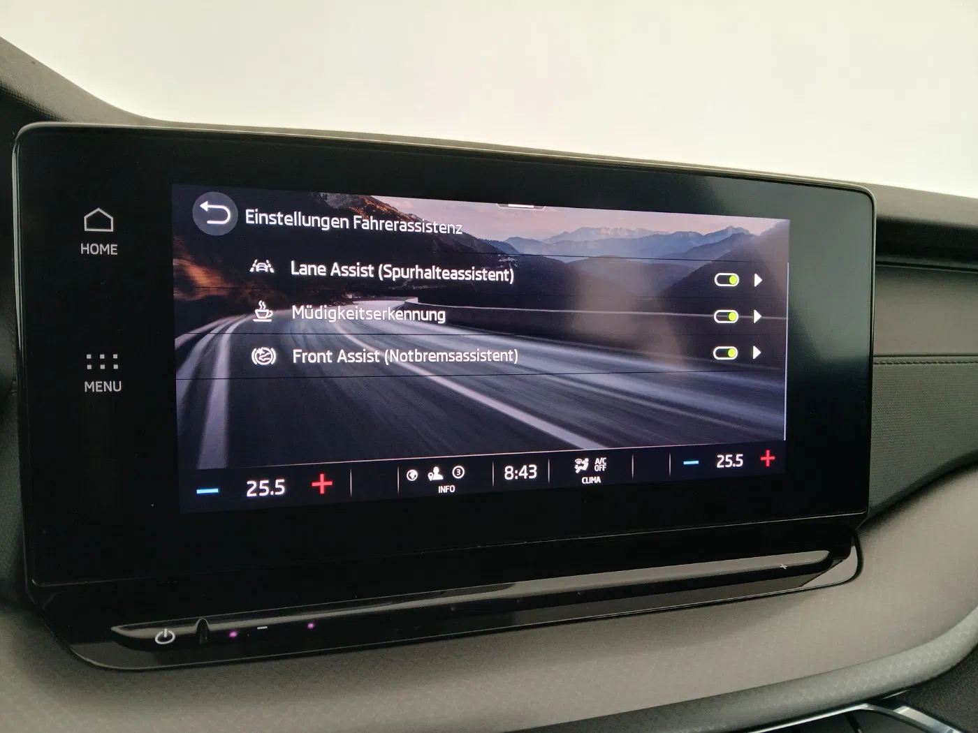 Skoda Octavia Combi 2.0 TDI Ambition | Bild 22 von 28