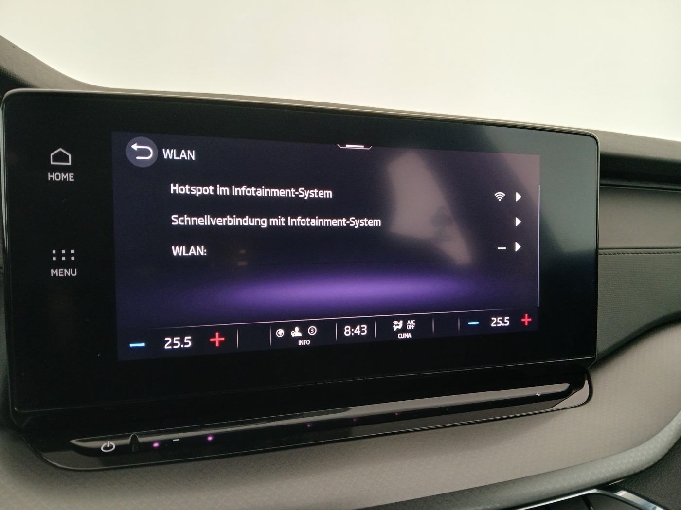 Skoda Octavia Combi 2.0 TDI Ambition | Bild 24 von 28