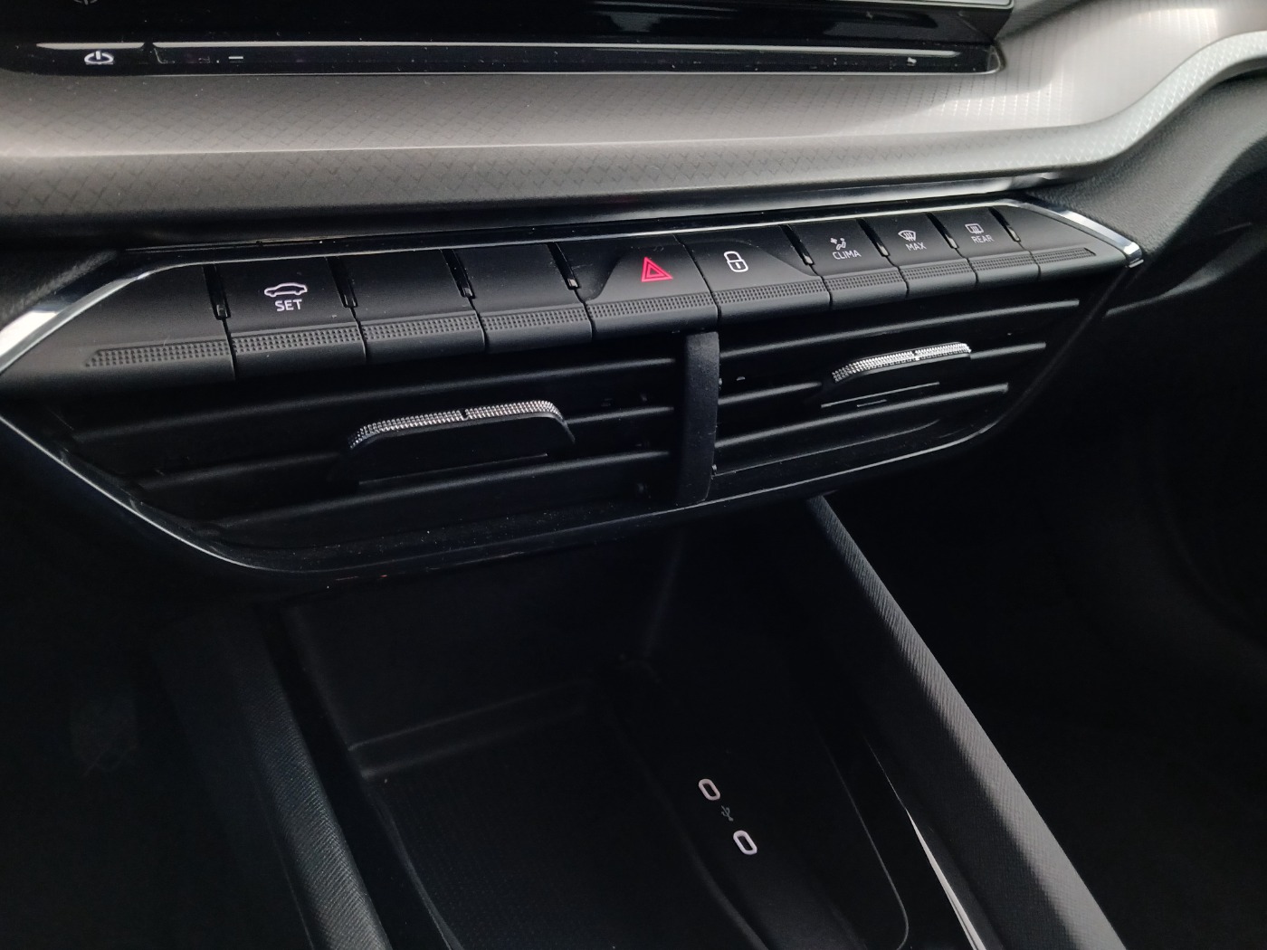 Skoda Octavia Combi 2.0 TDI Ambition | Bild 25 von 28