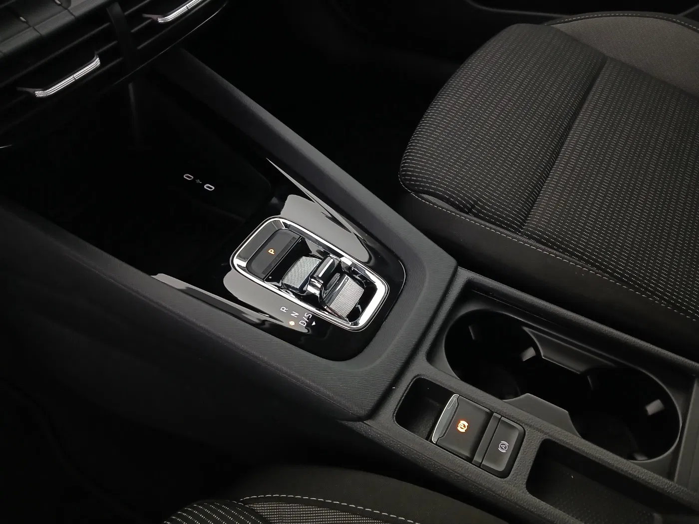 Skoda Octavia Combi 2.0 TDI Ambition | Bild 26 von 28