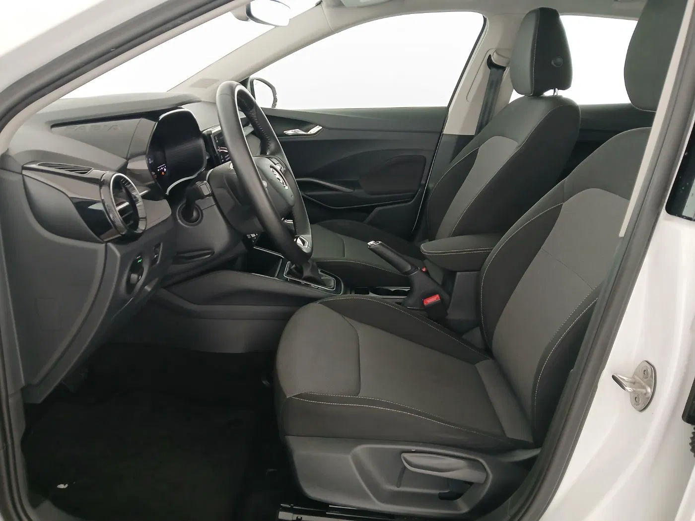 Skoda Fabia 1.0 TSI DSG Selection | Bild 11 von 26