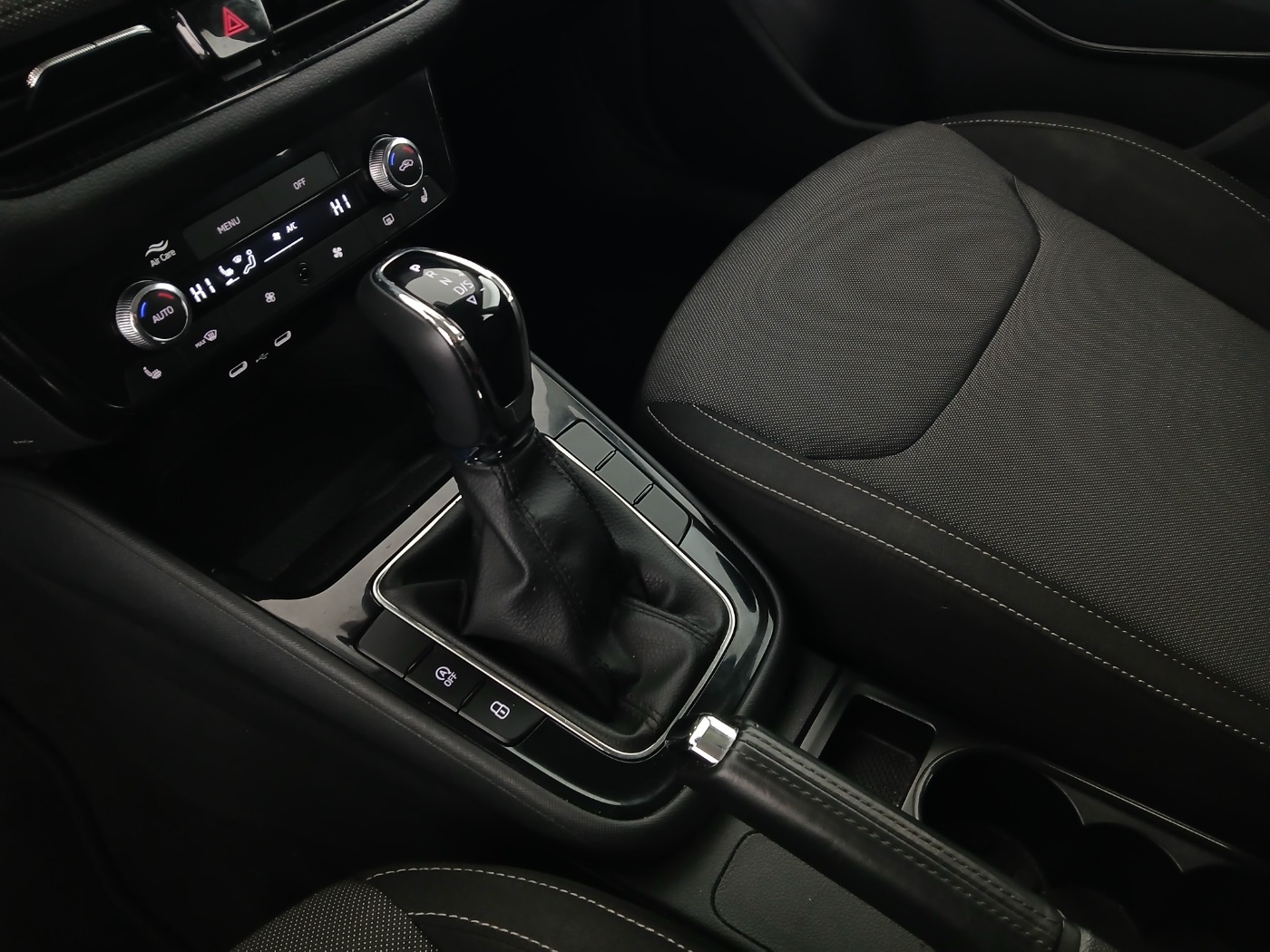 Skoda Fabia 1.0 TSI Selection | Bild 27 von 29