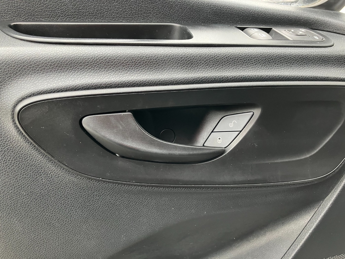 Mercedes-Benz Sprinter III Kasten RWD/AWD CDI RWD | Bild 10 von 26