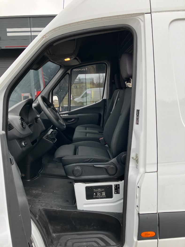 Mercedes-Benz Sprinter III Kasten RWD/AWD CDI RWD | Bild 12 von 26