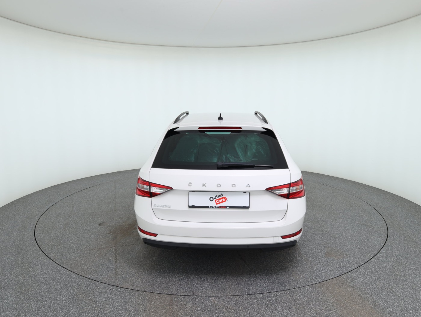 Skoda Superb Combi 2.0 TDI Ambition | Bild 7 von 30