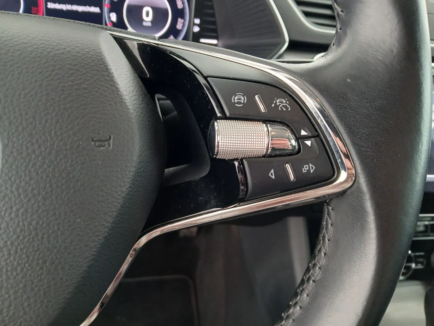 Skoda Superb Combi 2.0 TDI Ambition | Bild 18 von 30