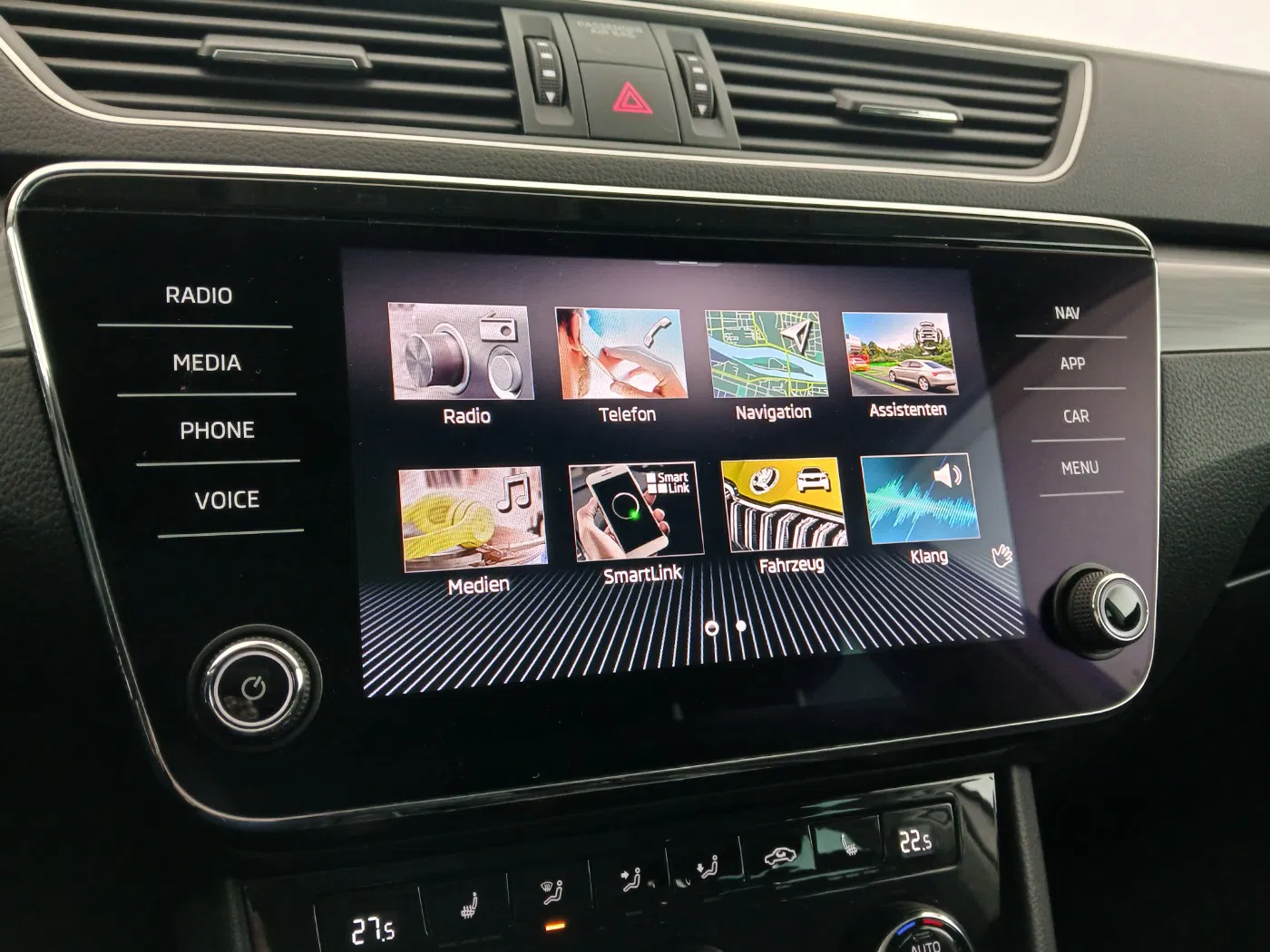 Skoda Superb Combi 2.0 TDI Ambition | Bild 21 von 30