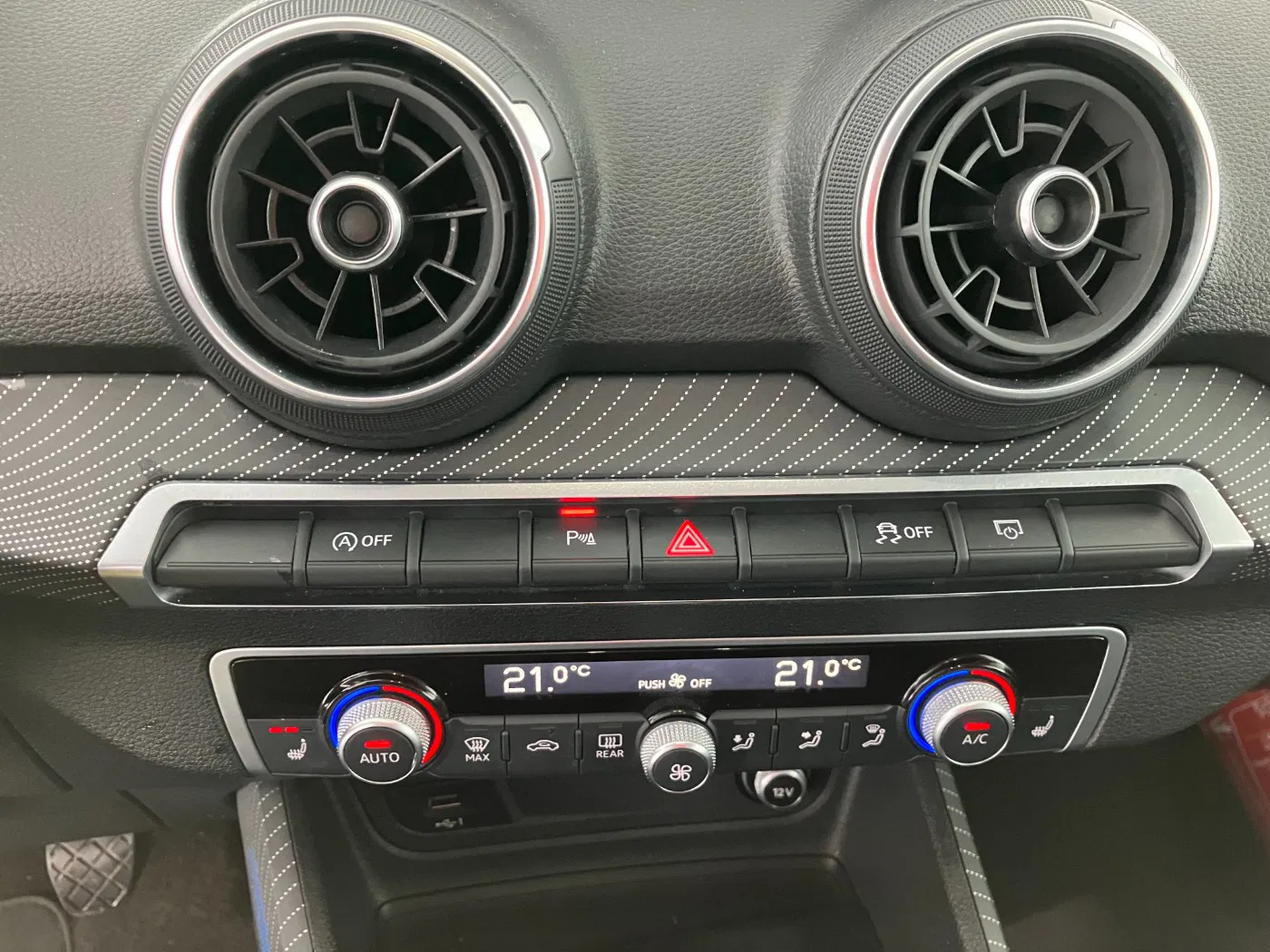 Audi Q2 30 TFSI design | Bild 19 von 29