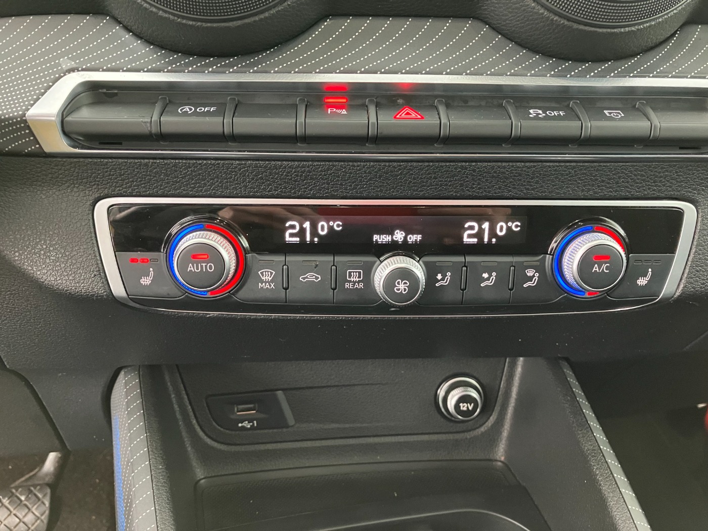 Audi Q2 30 TFSI design | Bild 18 von 29