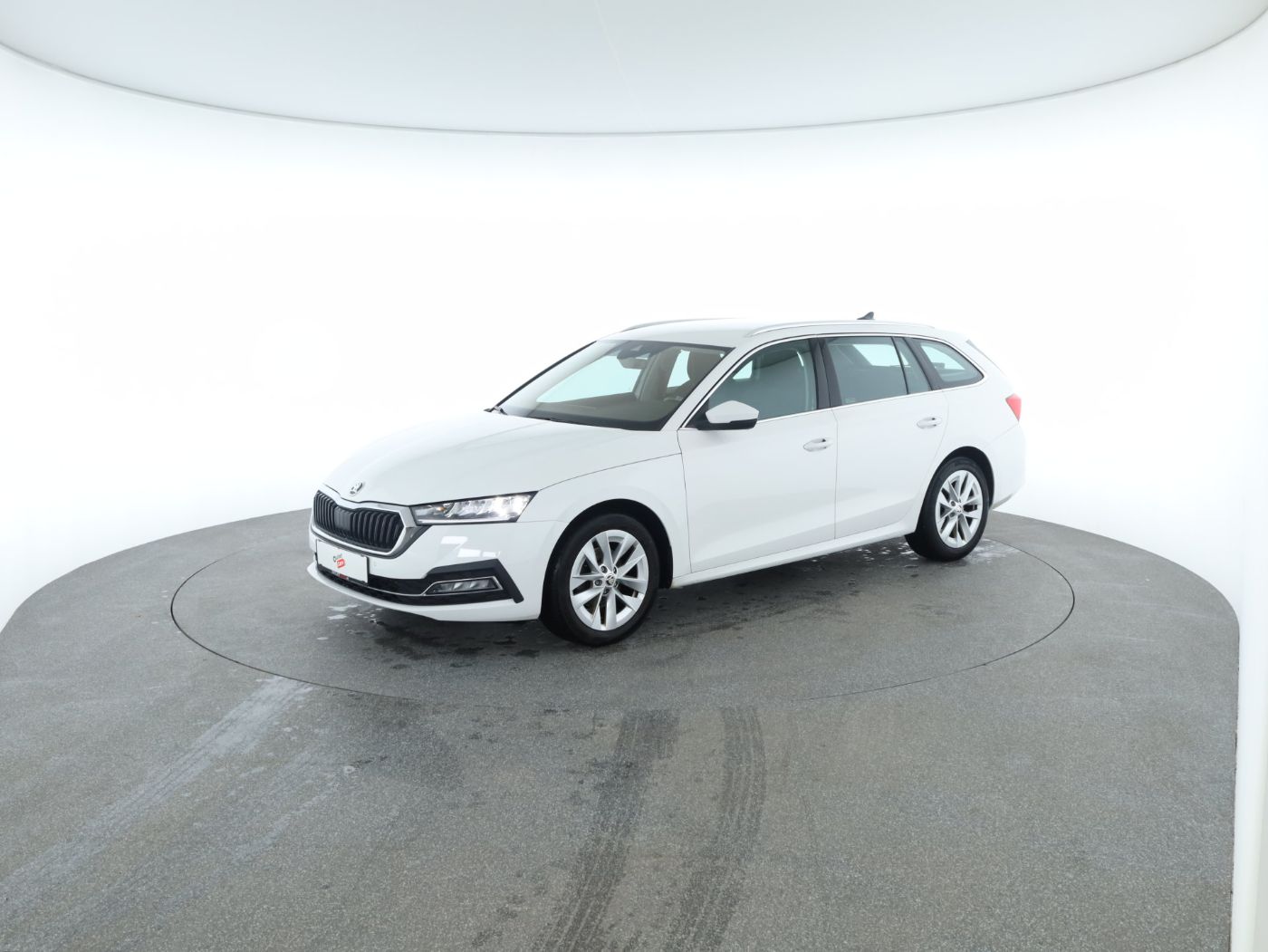 Skoda Octavia Combi 2.0 TDI Style | Bild 2 von 24